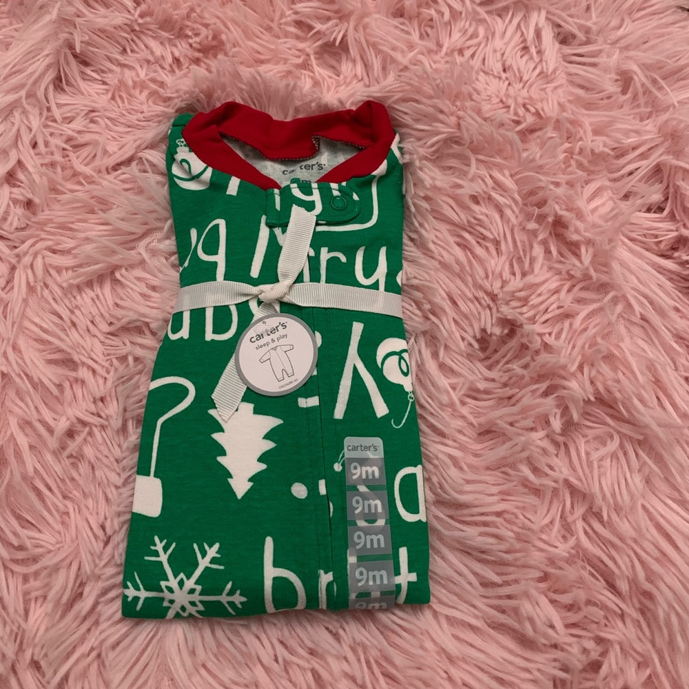 🐝 Carter baby Christmas PJs!